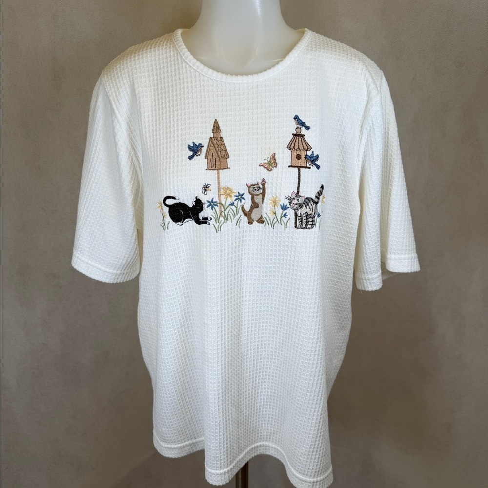 BonWorth Embroidered Cat & Birdhouse Waffle Knit Top Size M